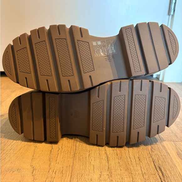 H&M Brown / Gray Winter Chunky Boots - Picture 5 of 6